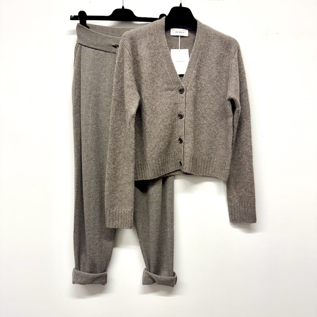 LISA YANG Hose